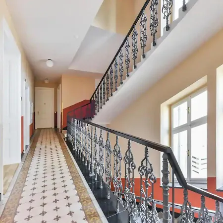 Premiere Dubcek דירה פראג