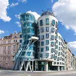 Apartment Premiere Dubcek Prague