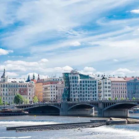 Premiere Dubcek * Praga