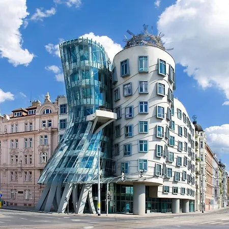 Daire Premiere Dubcek Prag